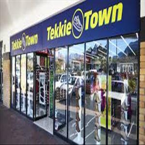 Tekkie town clearance factory shop